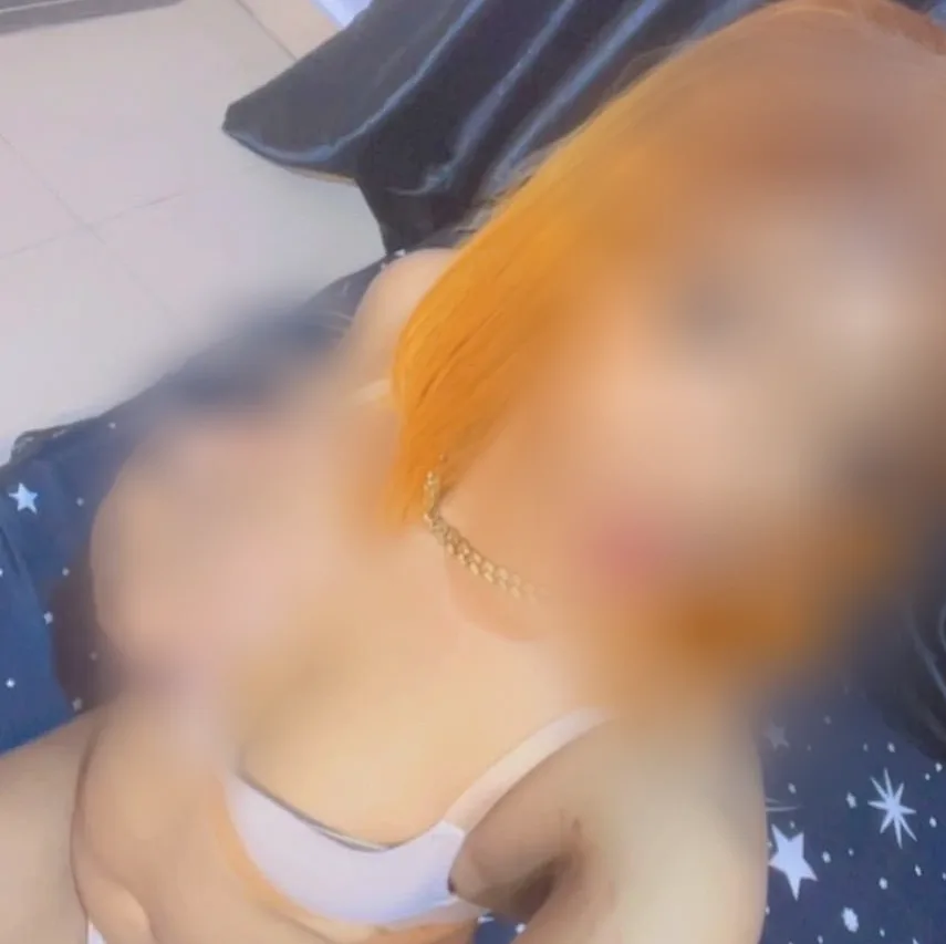 Cynthia, 24