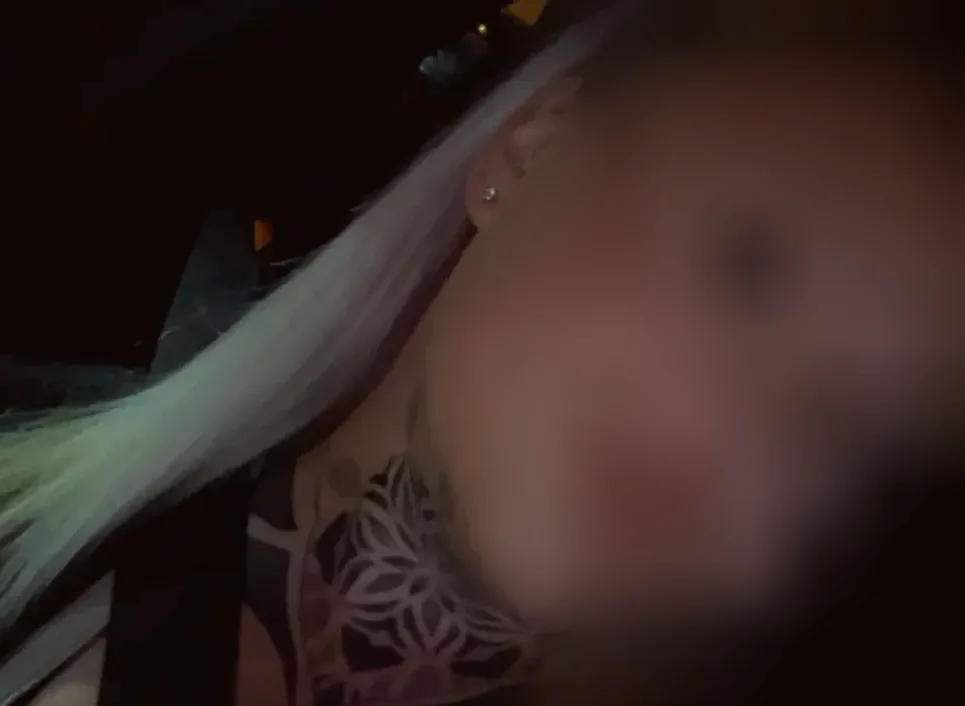 Hanna, 32