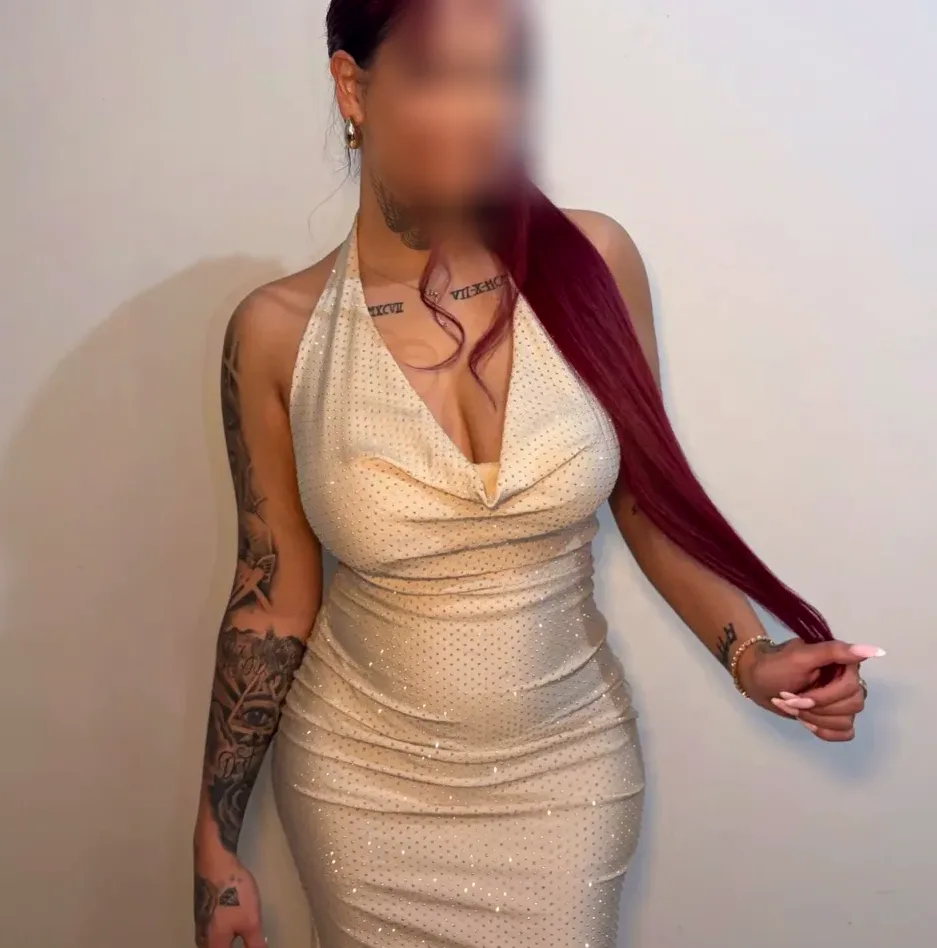 Wendy, 22